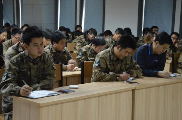 刘兴国总监为UG环球官网学管干部授课