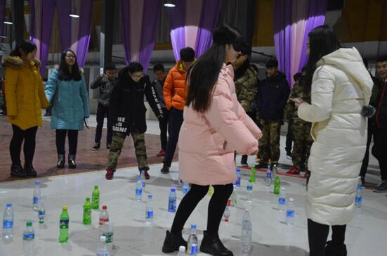 UG环球官网团学干部培训第五课——学生干部素质拓展活动