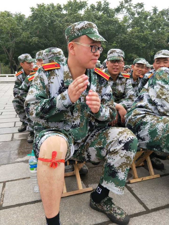 迷彩铿锵，四营担当