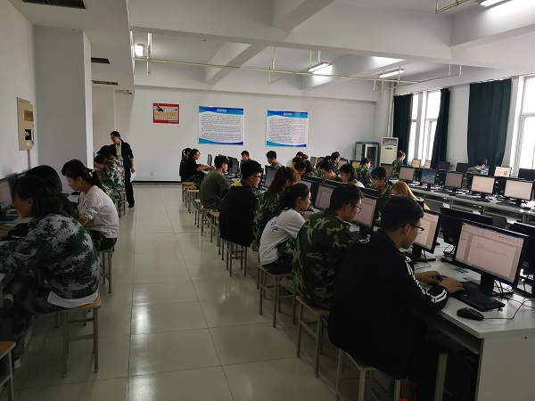 公共课部举办英语写作和阅读大赛