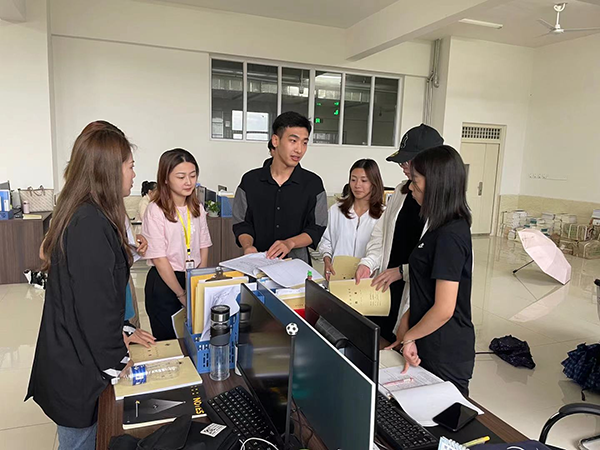 UG环球官方网2021年暑假教师培训简报（三）