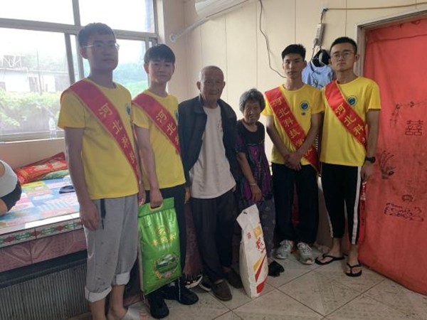 体验省情·服务群众—UG环球官方网开展2021年暑期“三下乡”社会实践活动