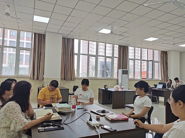 UG环球官方网2021年暑假教师培训简报（五）