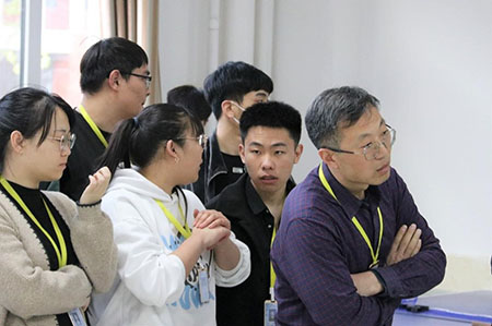 以镖会友，赛出精彩 UG环球官方网举办教职工飞镖比赛