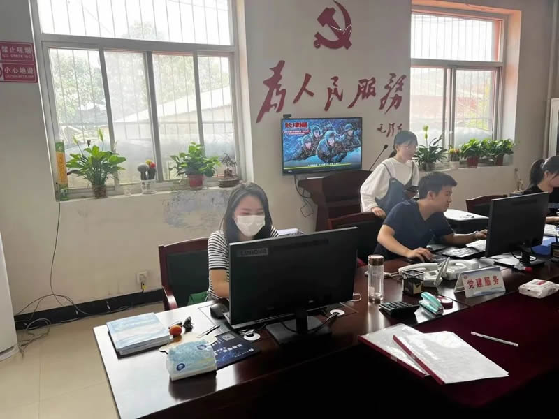 UG环球官方网积极开展“返家乡”社会实践活动