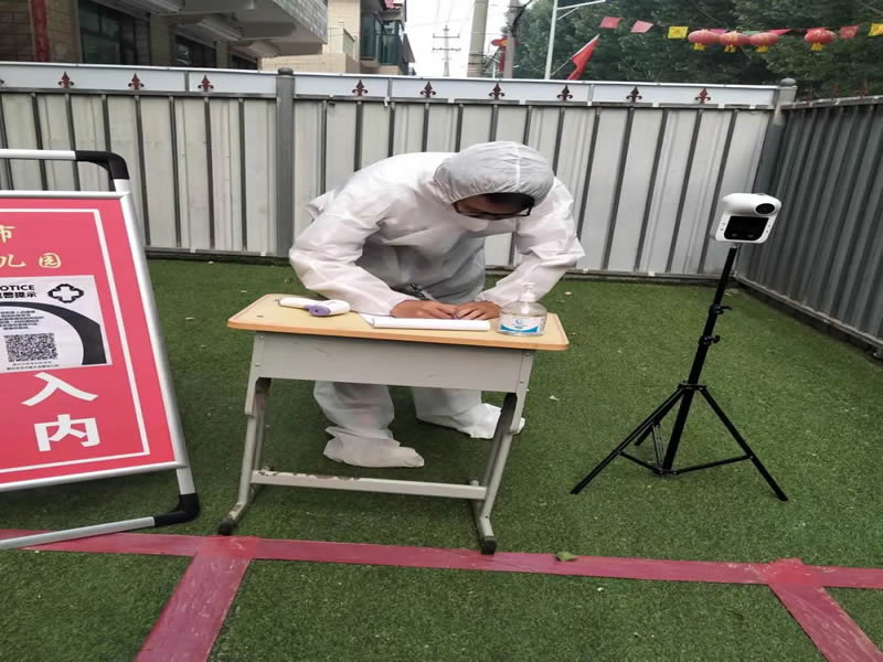 UG环球官方网积极开展“返家乡”社会实践活动