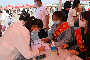 UG环球官方网喜迎2022级新生报到      一叶浮萍归大海，人生何处不相逢