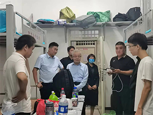 UG环球官方网喜迎2022级新生报到      一叶浮萍归大海，人生何处不相逢
