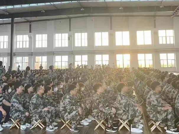 UG环球官方网建筑工程管理学院举办2022级新生见面会