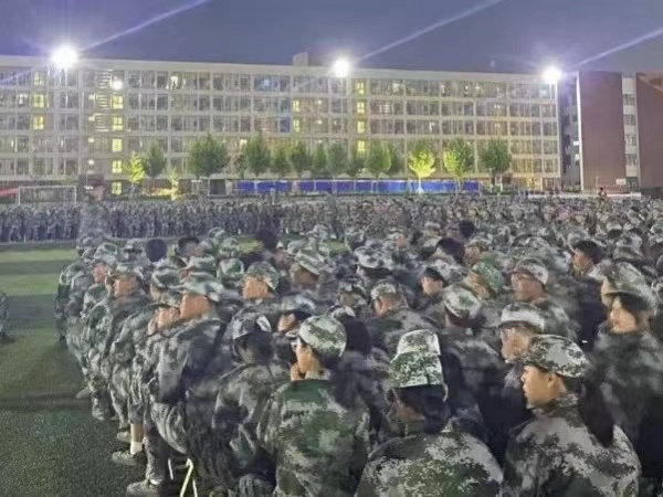 UG环球官方网艺术与教育学院举办2022级新生联欢晚会