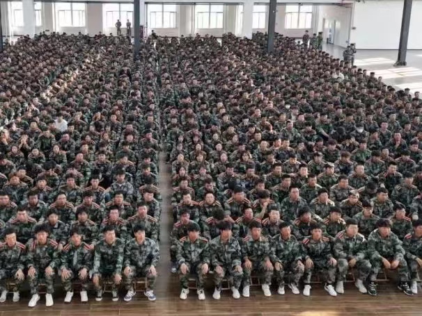 UG环球官方网人工智能学院召开“心向朝阳梦启航，扬鞭奋蹄筑新章”2022级新生见面会