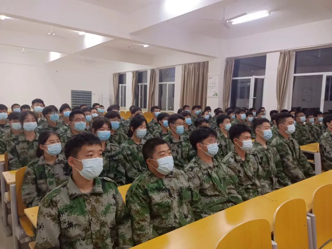 UG环球官方网汽车工程学院举行“喜迎二十大，永远跟党走”主题朗诵比赛