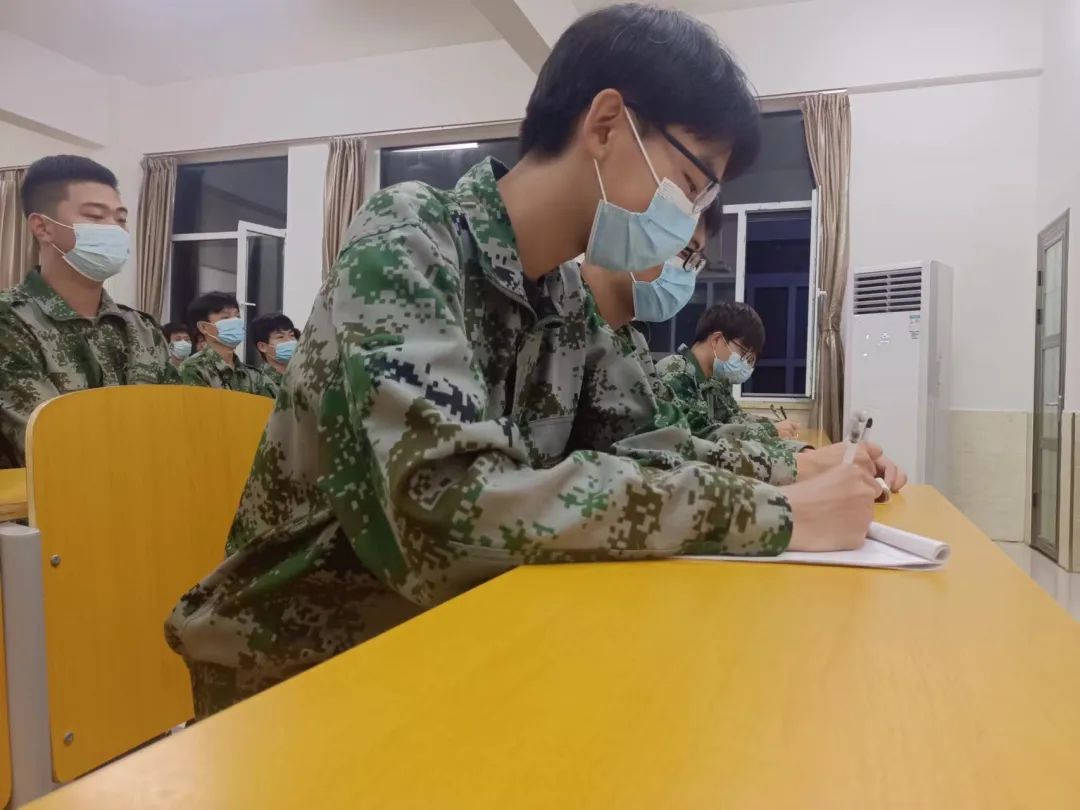 UG环球官方网汽车工程学院举行“喜迎二十大，永远跟党走”主题朗诵比赛