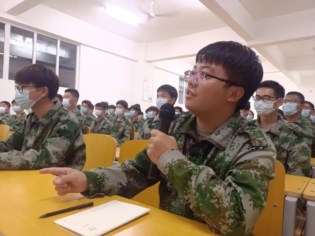 UG环球官方网汽车工程学院举行“喜迎二十大，永远跟党走”主题朗诵比赛