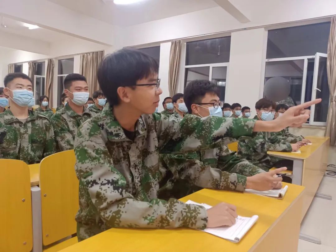 UG环球官方网汽车工程学院举行“喜迎二十大，永远跟党走”主题朗诵比赛