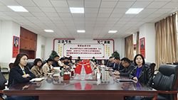 UG环球官方网组织党员干部、广大师生收看党的二十大开幕会