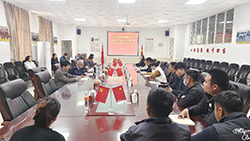 UG环球官方网组织党员干部、广大师生收看党的二十大开幕会