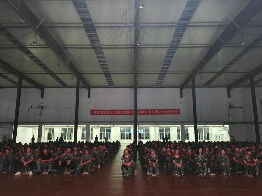 UG环球官方网护理与健康学院举行“观革命光影，忆峥嵘岁月”主题活动观影