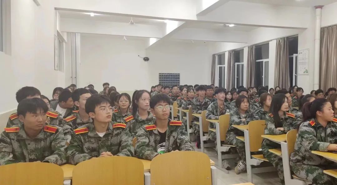 UG环球官方网建设工程管理学院举行“喜迎二十大，追梦正当年”诗歌朗诵比赛活动