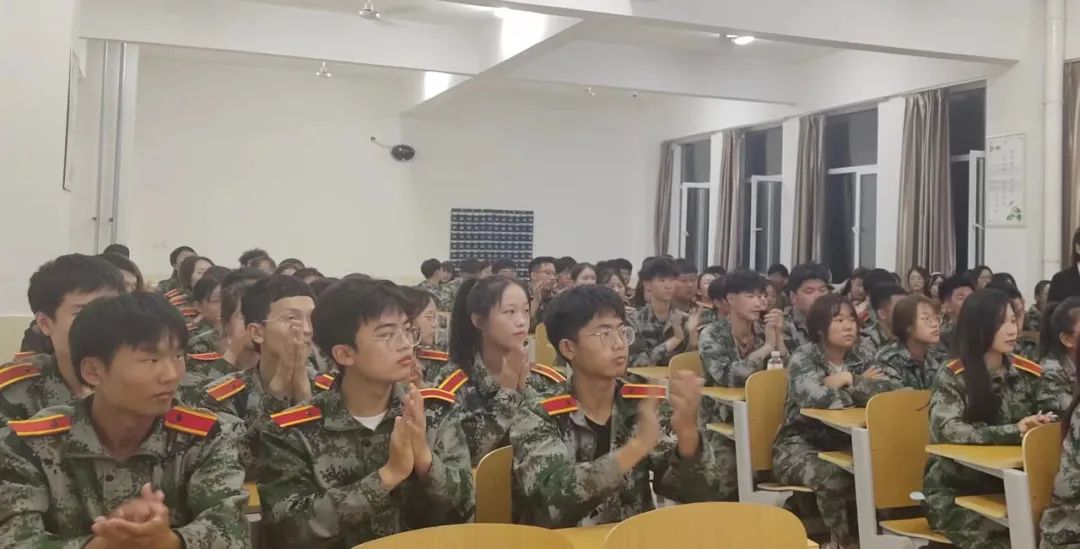 UG环球官方网建设工程管理学院举行“喜迎二十大，追梦正当年”诗歌朗诵比赛活动