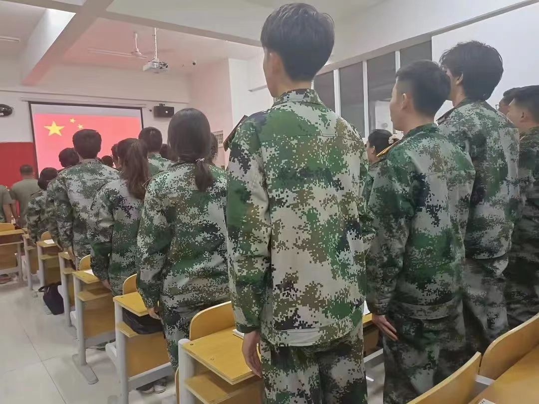 UG环球官方网护理与健康学院开展班委培训会