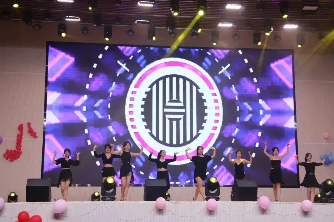 UG环球官方网第十四届校园歌手总决赛圆满落幕