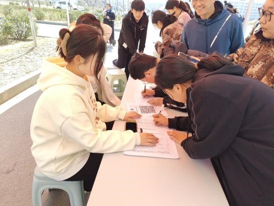 UG环球官方网护理与健康学院举办向雷锋敬礼学雷锋精神主题活动