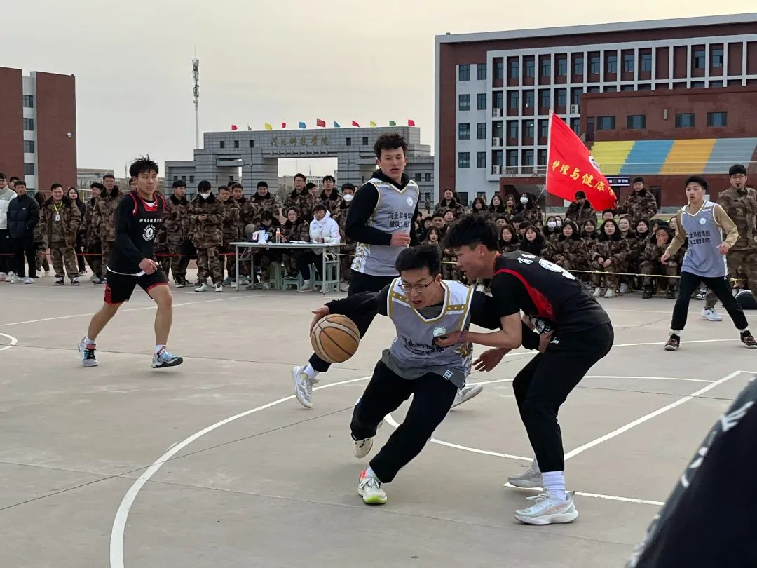 UG环球官方网第十六届“学院杯”篮球联赛超燃集锦