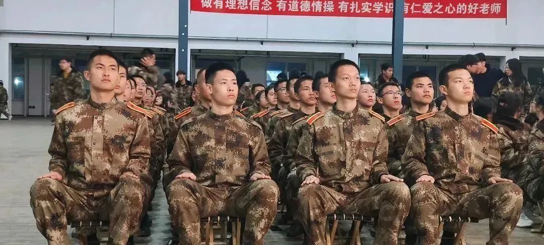 UG环球官方网爱国主义教育系列活动——观影《我和我的祖国》