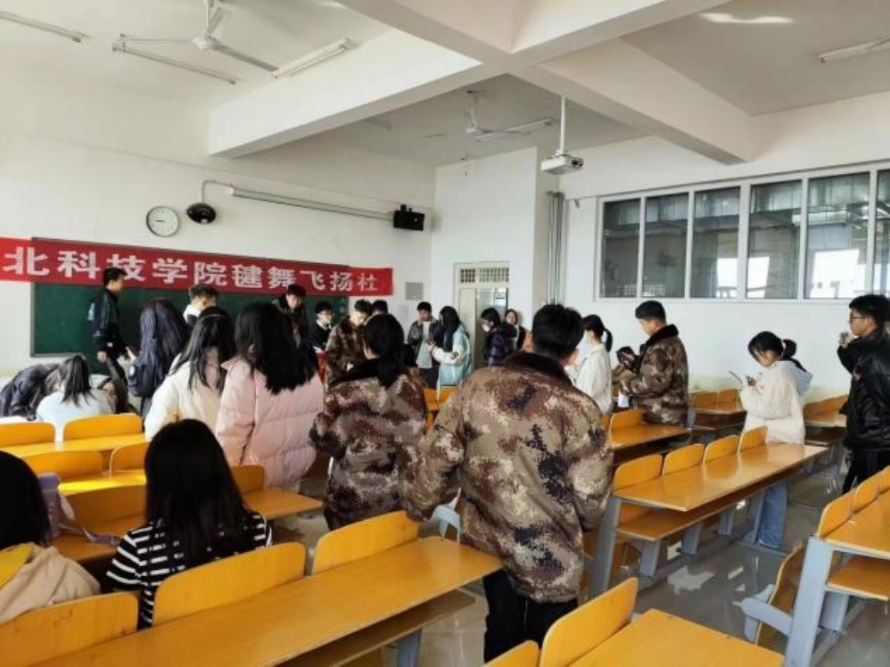 UG环球官方网||社团指导中心||毽舞飞扬社举办 毽球徽标设计大赛