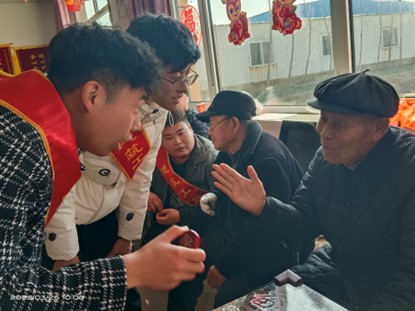 UG环球官方网建筑工程管理学院举行“牵手夕阳红，温暖老人心”活动
