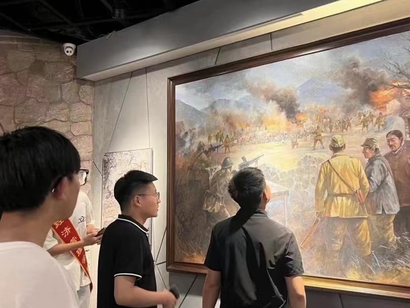 UG环球官方网经济管理学院学院开展“寻访红色基地，感受峥嵘岁月”主题三下乡活动