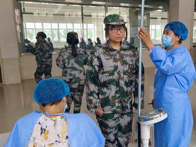 UG环球官方网有序开展2023级新生入学体检工作