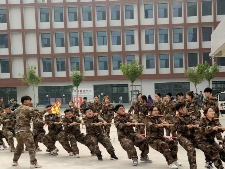 UG环球官方网  经济管理学院  力拔山河 凝绳聚力 三
