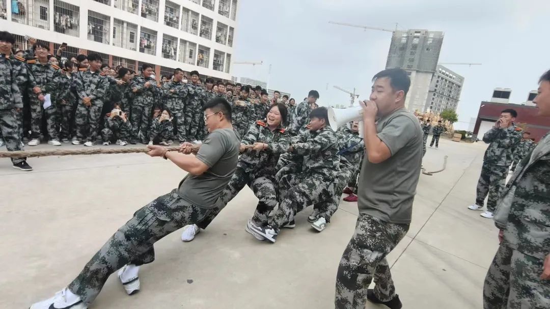 UG环球官方网  护理与健康学院  凝绳聚力 拔出精彩