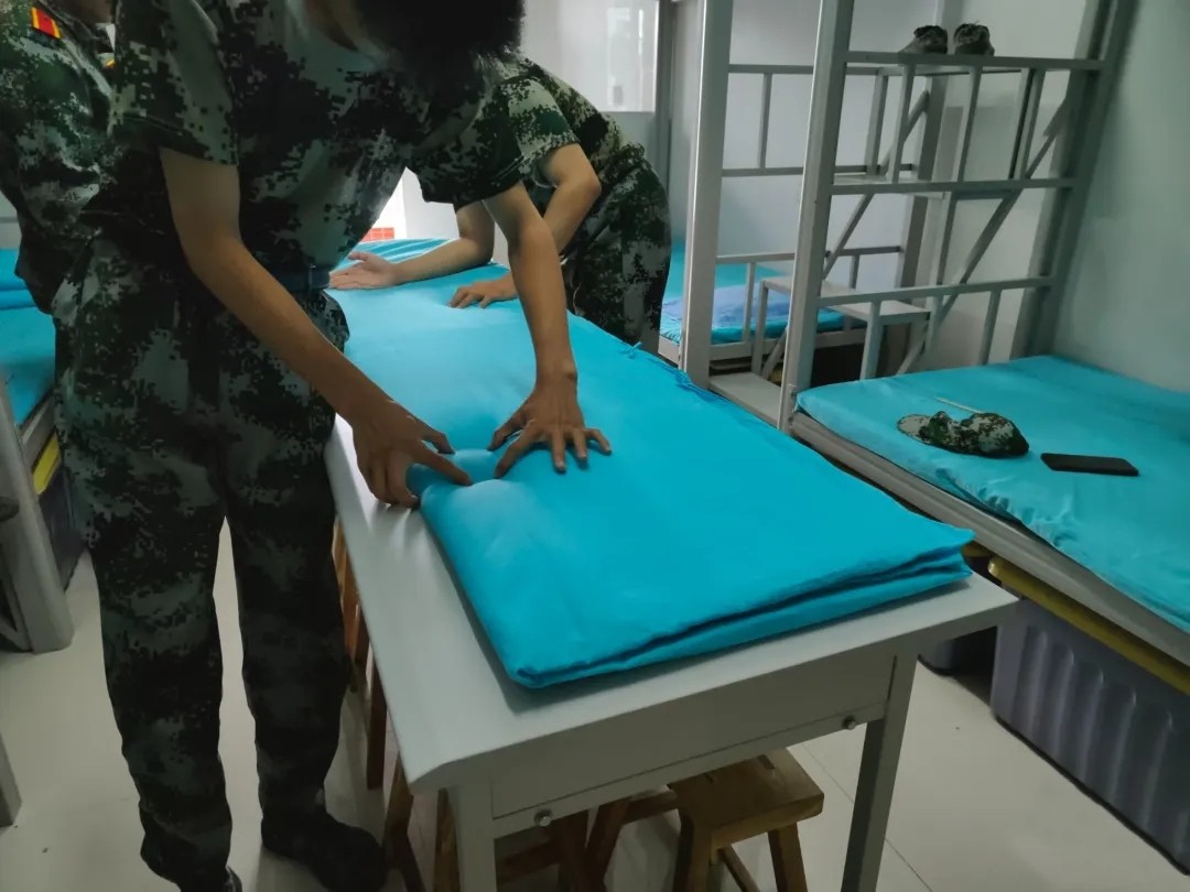 UG环球官方网 汽车工程学院 燃奋斗之火 聚青春之光