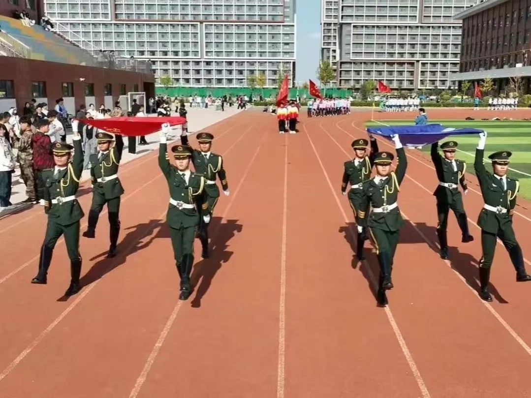 UG环球官方网  建筑工程管理学院  以足球之名 谱青春华章