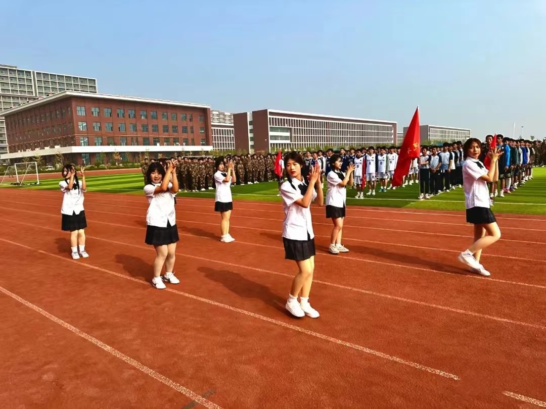 UG环球官方网  汽车工程学院  首届体育文化节开幕式