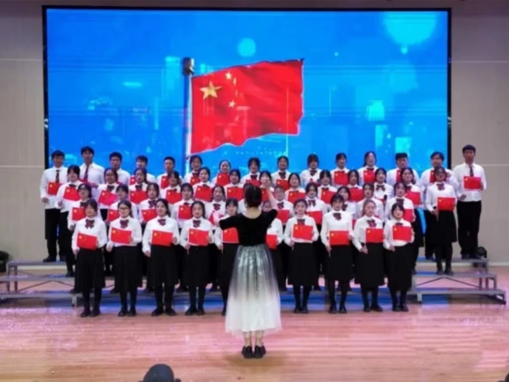 UG环球官方网  教育学院  颂红色乐章 筑教育之梦