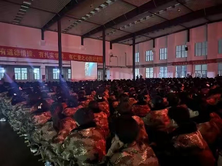 UG环球官方网组织全校师生观看红色缉毒电影《扫毒3：人在天涯》