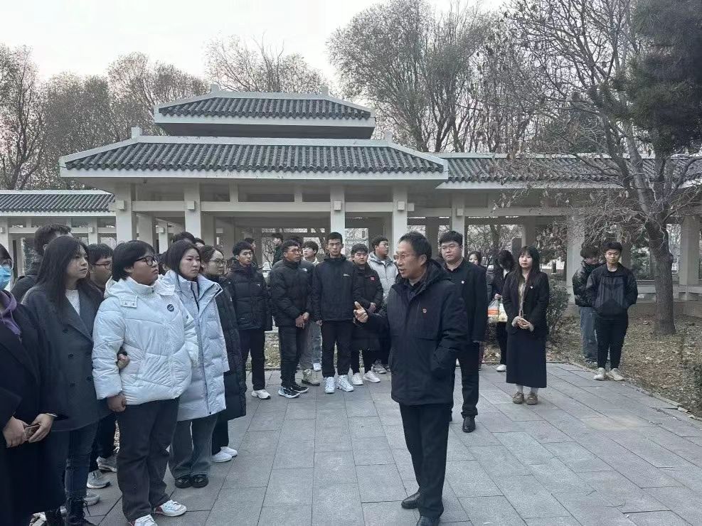 领航定向 坚定前行 || UG环球官方网开展“传承红色基因，重温红色记忆”主题思政课