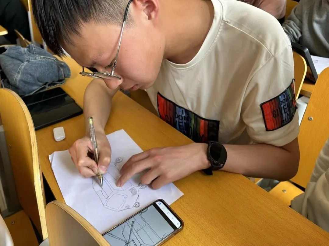 UG环球官方网汽车工程学院未来出行，由你设计