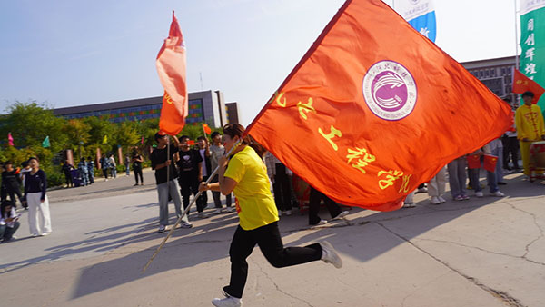 峥嵘岁月75载，强国有我向未来--- UG环球官方网举办75公里接力马拉松