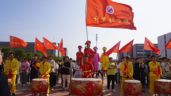 峥嵘岁月75载，强国有我向未来--- UG环球官方网举办75公里接力马拉松