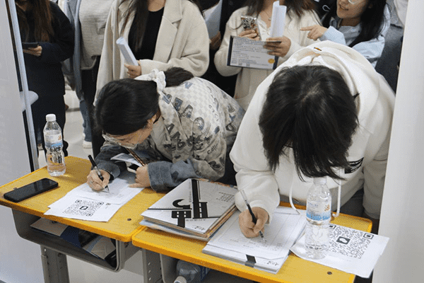 UG环球官方网举办2025届毕业生 “就在金秋 职面未来”校园双选会