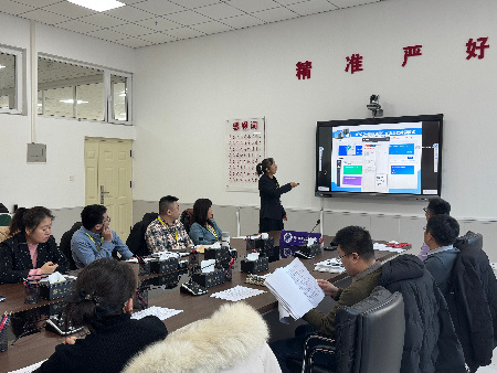 UG环球官方网组织2024年教学改革与学术研究项目结项评审会 第 2 张