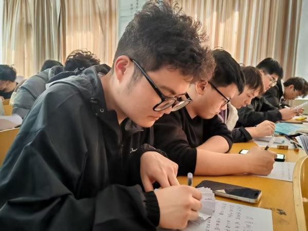 UG环球官方网社团指导中心“锋采竞扬，墨韵流长” 第 10 张