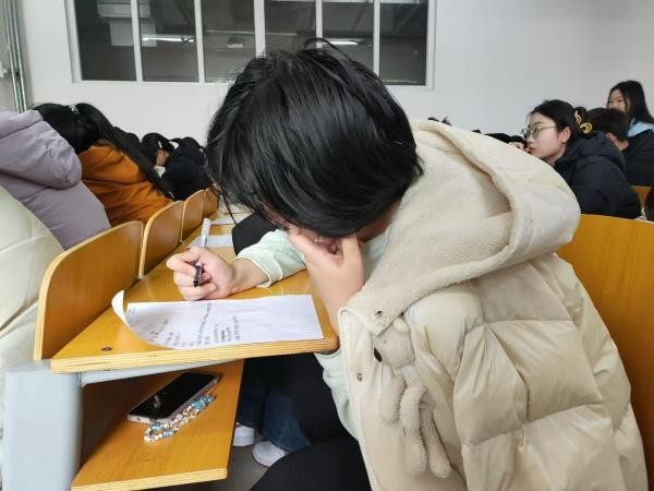 UG环球官方网社团指导中心“锋采竞扬，墨韵流长” 第 4 张