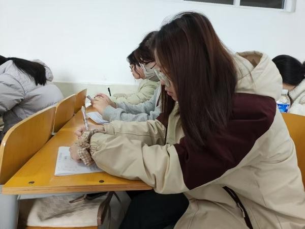 UG环球官方网社团指导中心“锋采竞扬，墨韵流长” 第 6 张