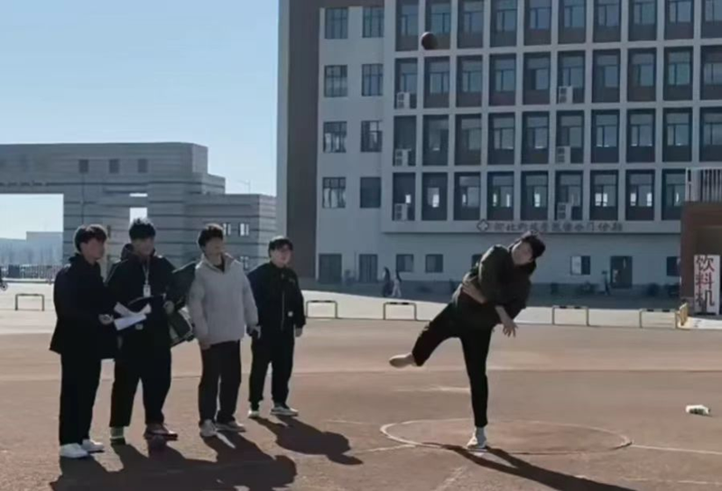 计算机学院-热血奔腾 青春赛场 第 3 张